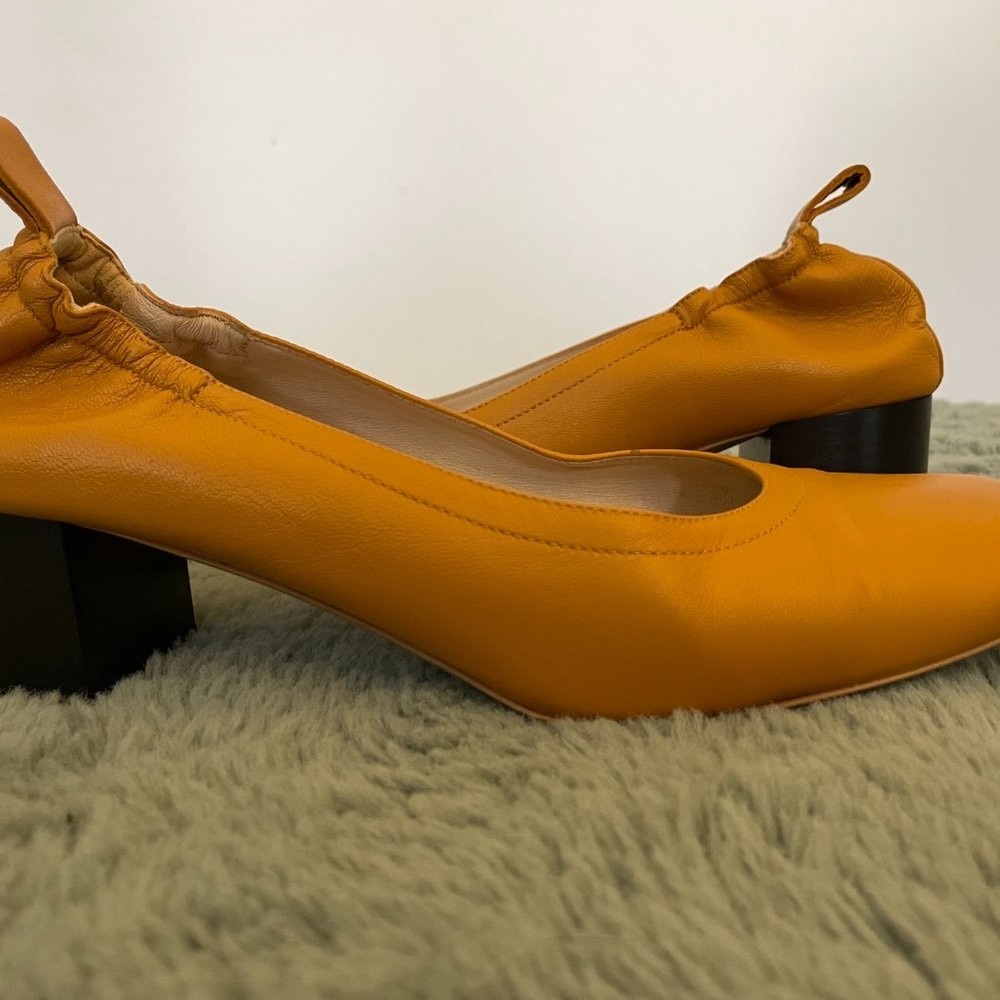 Everlane The Day Heel, Honey, Size 9